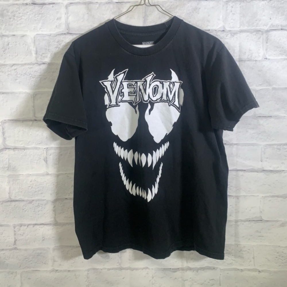Marvel venom graphic tshirt